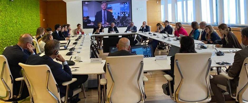 COMUNICACI&Oacute;N Y RELACIONES INSTITUCIONALES NIVELES 1, 2 Y 3 (200 HORAS)