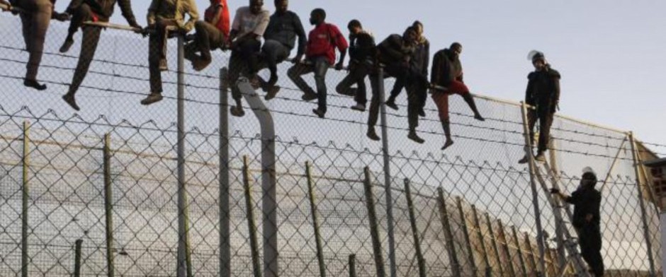 INTERVENCI&Oacute;N POLICIAL EN INMIGRACI&Oacute;N ILEGAL (36 HORAS)