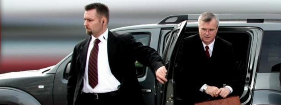 PROTECCI&Oacute;N DE PERSONALIDADES (21 HORAS)