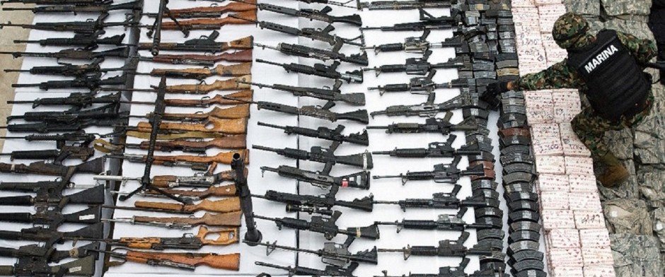 TR&Aacute;FICO DE ARMAS Y EXPLOSIVOS (102 HORAS)